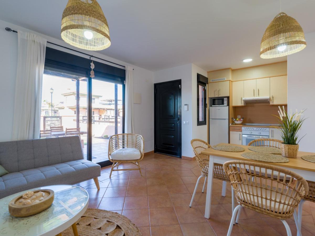 Private Terrace Majanicho Home -Garden & Pool 라 올리바 외부 사진