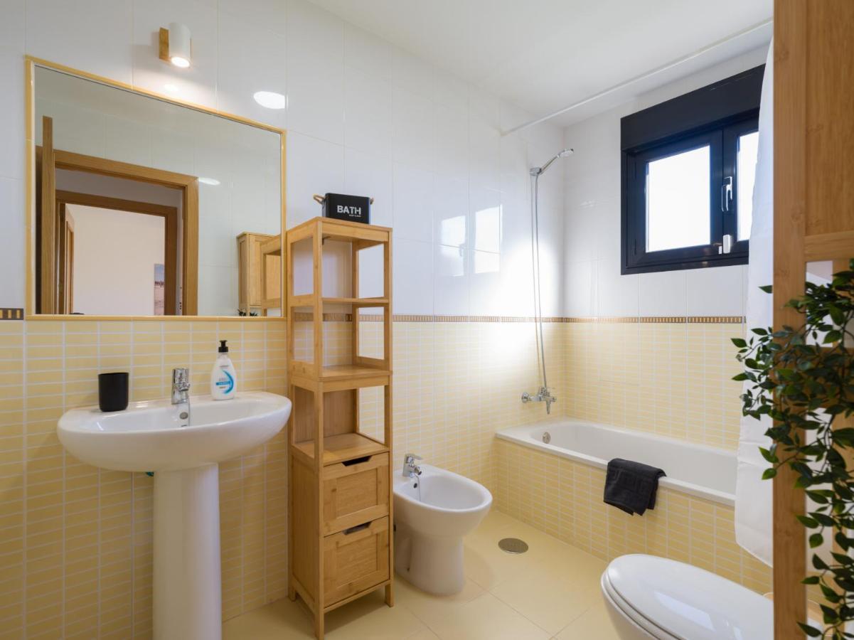 Private Terrace Majanicho Home -Garden & Pool 라 올리바 외부 사진